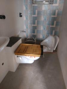 Common Bathroom Image of 980 Sq.ft 2 BHK Apartment / Flat for sale in Dynamic Grandeur Premium I, Undri Pune for Rs. 5200000