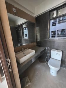 Bathroom Image of 5500 Sq.ft 6 BHK Apartment / Flat for sale in Indiabulls Blu Tower C, Worli Mumbai for Rs. 600000000