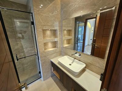 Bathroom Image of 2367 Sq.ft 4 BHK Builder Floor for sale in Sector 46 Gurgaon for Rs. 32500000