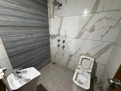 Bathroom Image of 1350 Sq.ft 2 BHK Builder Floor for rent in Bhai Randhir Singh Nagar Ludhiana for Rs. 23000