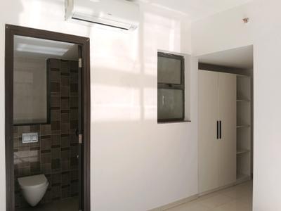 Bedroom Image of 900 Sq.ft 2 BHK Apartment / Flat for rent in Lodha Splendora, Kasarvadavali Thane for Rs. 38099