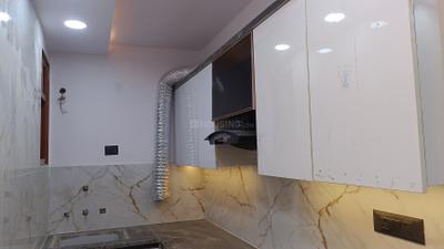 Kitchen Image of 900 Sq.ft 3 BHK Builder Floor for rent in Govindpuri New Delhi for Rs. 20000