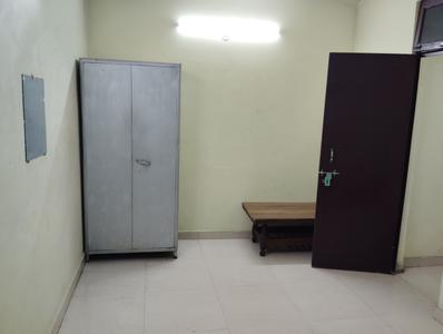 Image of 1500 Sq.ft 1 BHK Independent House for rent in Sector 17, Gurgaon for Rs. 10000