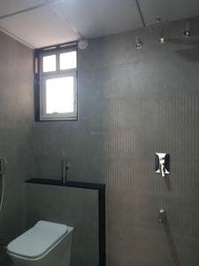 Common Bathroom One Image of 850 Sq.ft 2 BHK Apartment / Flat for sale in Majestique Manhattan, Wagholi Pune for Rs. 6400000