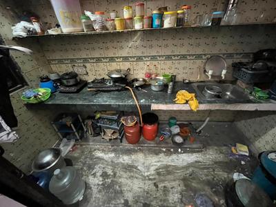 Kitchen Image of 250 Sq.ft 1 BHK Builder Floor for rent in Alpha I Greater Noida for Rs. 3700