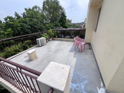 Balcony Image of 1200 Sq.ft 1 BHK Builder Floor for rent in Mayur Vihar II New Delhi for Rs. 23000