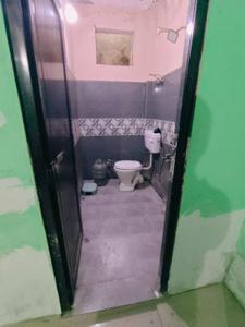 Image of 200 Sq.ft 1 RK Builder Floor for rent in Mayur Vihar Phase 1, New Delhi for Rs. 8000