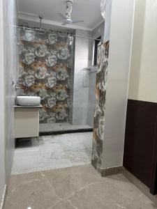 Bathroom Image of 1800 Sq.ft 3 BHK Builder Floor for rent in Vivek Vihar New Delhi for Rs. 70000
