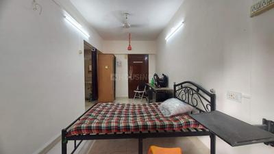 Living Room Image of 275 Sq.ft 1 RK Apartment / Flat for rent in Prabhadevi Mumbai for Rs. 28000