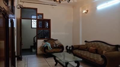 Living Room Image of 1500 Sq.ft 3 BHK Builder Floor for rent in Swaraj Homes Panchvati Block RWA, GTB Nagar New Delhi for Rs. 52000