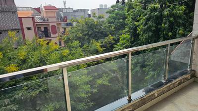 Balcony Image of 350 Sq.ft 1 RK Builder Floor for rent in Sector 12 Noida for Rs. 16500