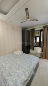 Bedroom Image of 400 Sq.ft 1 BHK Builder Floor for rent in Dwarka Mor New Delhi for Rs. 17000