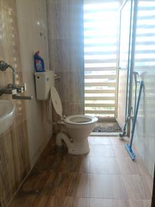 Common Bathroom Image of 1368 Sq.ft 2 BHK Apartment / Flat for sale in Regency Icon, Kharghar Navi Mumbai for Rs. 16500000