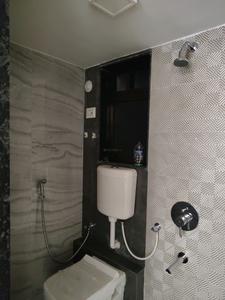 Common Bathroom Image of 430 Sq.ft 1 BHK Apartment / Flat for rent in Raunak Heights, Kasarvadavali Thane for Rs. 18200