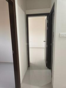 Image of 1200 Sq.ft 2.5 BHK Apartment / Flat for sale in Shapoorji Pallonji Yahavi Tower 1 Oak, Bavdhan, Pune for Rs. 10000000