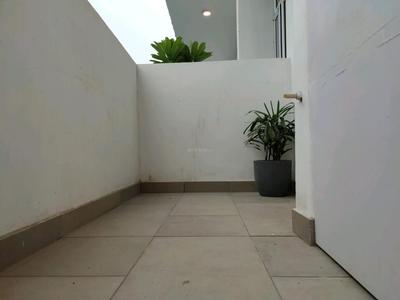 Balcony Image of 2310 Sq.ft 4 BHK Apartment / Flat for sale in Express One, Vasundhara Ghaziabad for Rs. 33100000