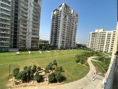 Balcony Image of 2870 Sq.ft 4 BHK Apartment / Flat for sale in Indiabulls Centrum Park, Sector 103 Gurgaon for Rs. 29500000