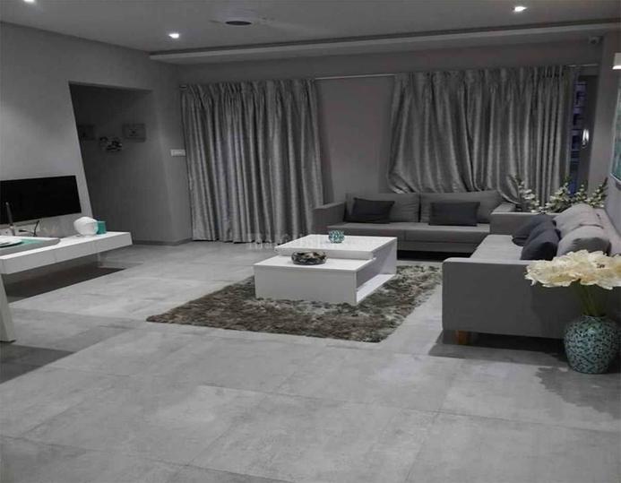 Miracle Aero East Ph II Main Image 1