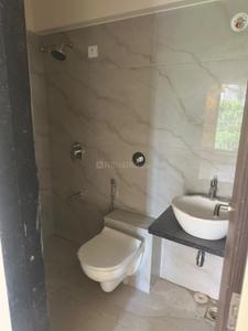 Bathroom Image of 675 Sq.ft 1 BHK Apartment / Flat for sale in Majestic Kedarnath Apartments, Chembur Mumbai for Rs. 14500000
