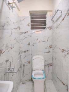 Common Bathroom Image of 680 Sq.ft 1 BHK Apartment / Flat for rent in BTM Layout Bengaluru for Rs. 29999