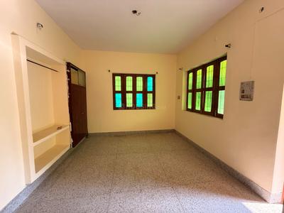 Bedroom Image of 800 Sq.ft 2.5 BHK Builder Floor for rent in Tajpur Varanasi for Rs. 15000