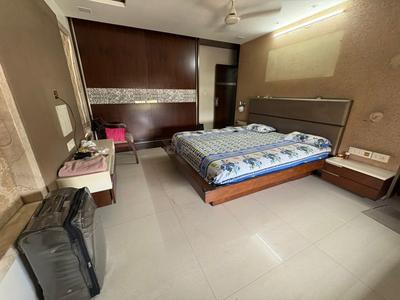 Bedroom Image of 2450 Sq.ft 4 BHK Apartment / Flat for rent in City Light Surat for Rs. 48000