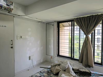 Bedroom Image of 800 Sq.ft 2 BHK Apartment / Flat for sale in Vile Parle West Mumbai for Rs. 35000000