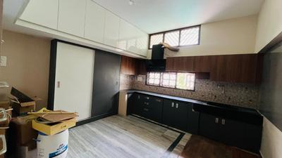 Kitchen Image of 1600 Sq.ft 3 BHK Apartment / Flat for rent in Indira Nagar Bengaluru for Rs. 93000