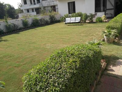 Image of 360 Sq.ft Residential Plot / Land for sale in Sector 41, Gurgaon for Rs. 135000000