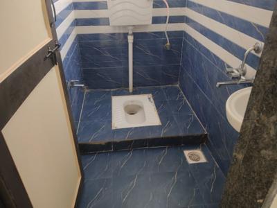 Bathroom Image of 580 Sq.ft 1 BHK Apartment / Flat for rent in Bibwewadi Pune for Rs. 14500