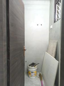 Common Bathroom Image of 850 Sq.ft 2 BHK Builder Floor for sale in Indirapuram Ghaziabad for Rs. 7000000