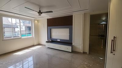 Bedroom Image of 1620 Sq.ft 3 BHK Builder Floor for sale in Surajmal Vihar New Delhi for Rs. 33000000