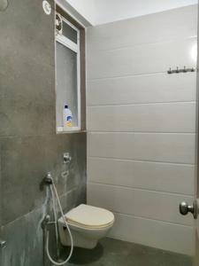 Common Bathroom Image of 1000 Sq.ft 2 BHK Apartment / Flat for sale in Sudarshan Sky Garden, Kasarvadavali Thane for Rs. 9500000