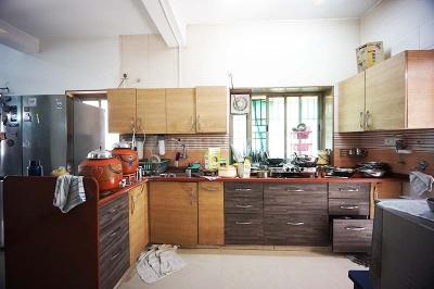 Kitchen Image of 2702 Sq.ft 5 BHK Independent House for sale in Satellite Ahmedabad for Rs. 22500000