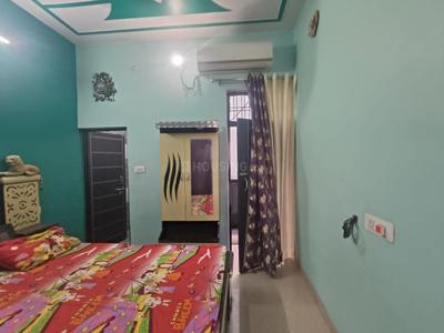 Bedroom Image of 1250 Sq.ft 2 BHK Builder Floor for rent in Gomti Nagar Lucknow for Rs. 20000