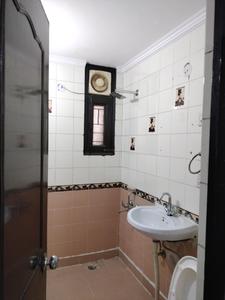 Common Bathroom Image of 1900 Sq.ft 3 BHK Apartment / Flat for sale in Arjun Appartment, Sector 7 Dwarka New Delhi for Rs. 28500000