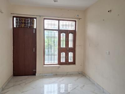 Bedroom Image of 2250 Sq.ft 3.5 BHK Independent House for rent in Sector 21D Faridabad for Rs. 38000