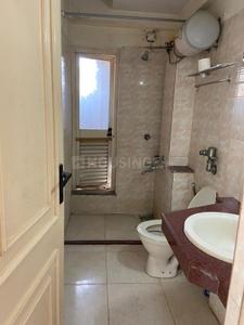 Bathroom Image of 1450 Sq.ft 3 BHK Apartment / Flat for sale in Hiranandani Gardens Valencia, Powai Mumbai for Rs. 47500000