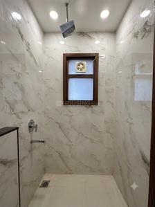Bathroom Image of 1800 Sq.ft 3 BHK Builder Floor for rent in Lajpat Nagar New Delhi for Rs. 90000