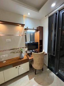 Kitchen Image of 1530 Sq.ft 2 BHK Builder Floor for rent in Sector 46 Gurgaon for Rs. 44200