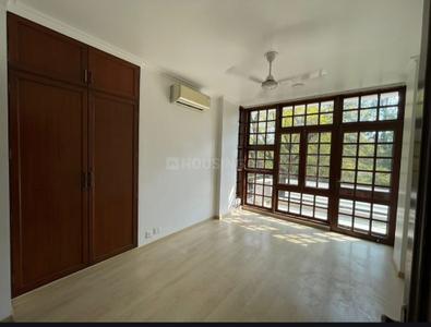Bedroom Image of 2025 Sq.ft 2 BHK Builder Floor for rent in Uday Park New Delhi for Rs. 125000