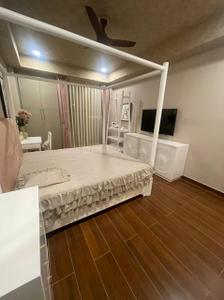 Bedroom Image of 10000 Sq.ft 6 BHK Independent House for sale in Sushant Lok Phase 1 Gurgaon for Rs. 140000000