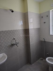 Bathroom Image of 1400 Sq.ft 3 BHK Apartment / Flat for rent in Aryan Jagannath Gardens, Gutuwa Ranchi for Rs. 17000