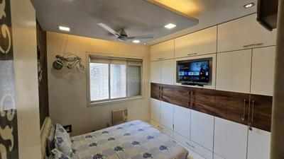 Bedroom Image of 1050 Sq.ft 2 BHK Apartment / Flat for sale in Powai Mumbai for Rs. 19000000