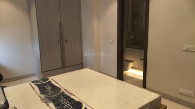 Bedroom Image of 1800 Sq.ft 3 BHK Builder Floor for rent in Green Park New Delhi for Rs. 175000