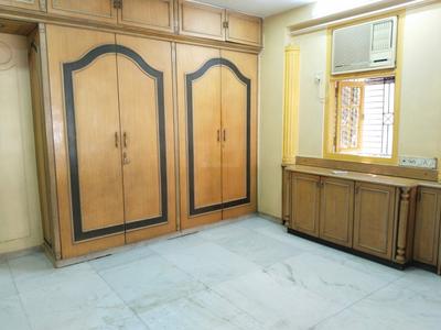 Bedroom Image of 660 Sq.ft 1 BHK Apartment / Flat for sale in Vile Parle East Mumbai for Rs. 25100000