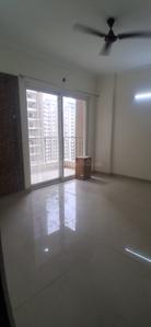 Hall Image of 1650 Sq.ft 3 BHK Apartment / Flat for sale in Amrapali Crystal Homes Phase 1, Sector 76 Noida for Rs. 22000000