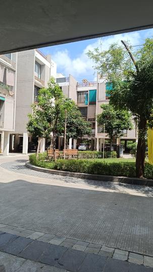 sapphire Main Image 1