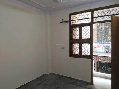 Bedroom Image of 680 Sq.ft 2 BHK Builder Floor for sale in Patparganj New Delhi for Rs. 6000000