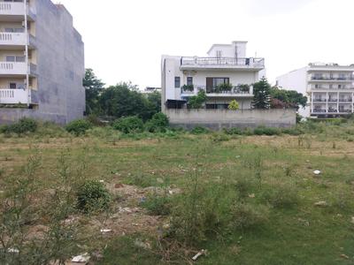 Image of 263 Sq.ft Residential Plot / Land for sale in Sector 31, Gurgaon for Rs. 86000000